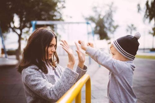 孩子犯錯(cuò)家長總是忍不住“吼叫” 3招輕松化解情緒失控